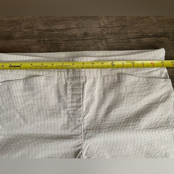 Hilary Radley Women’s Pull on Ankle Pants Size L - Picture 5 of 8